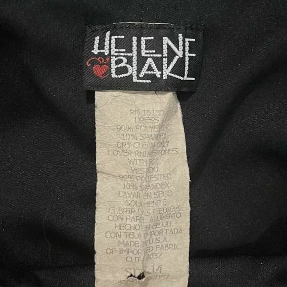 3/$30 ⭐️ 𝅺vintage Black Sleeveless MIDI Velvet Dress - Picture 4 of 4